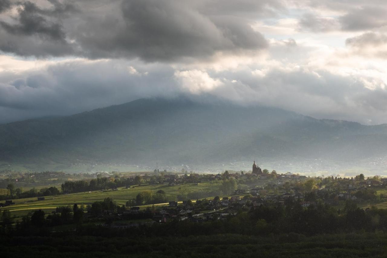 Zajazd Izabela เชอวีซ ภายนอก รูปภาพ